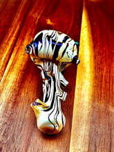 Load image into Gallery viewer, Wood Grain Spoon