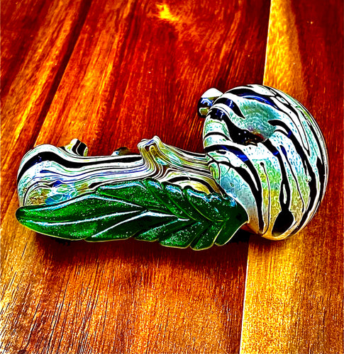 Wood Grain Spoon with Leaf