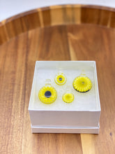 Load image into Gallery viewer, Small Sunflower Pendants